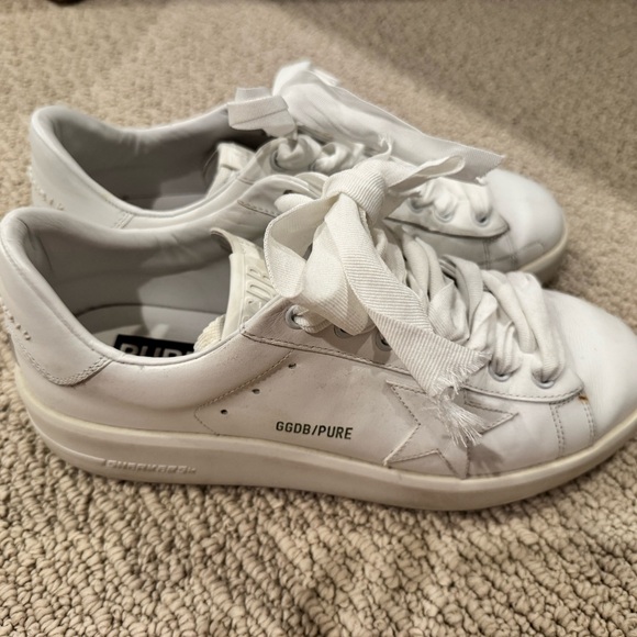 Golden Goose Pure White Sneakers - Picture 3 of 5